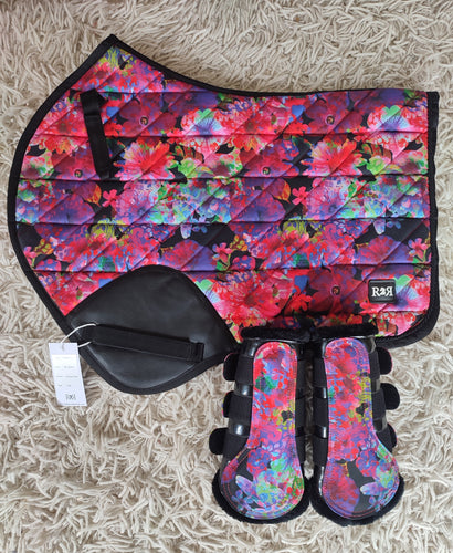 Saddle Pad Set with Brushing Boots FLORAL FANTASY SIZE COB