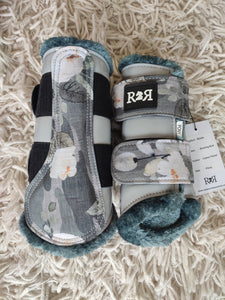 Brushing Boots CAMO FLORAL