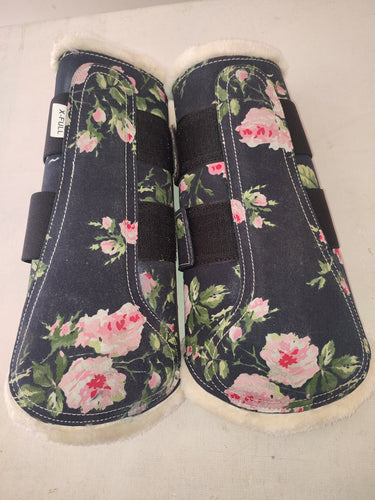 CLEARANCE SALE! Brushing Boots Floral XFull